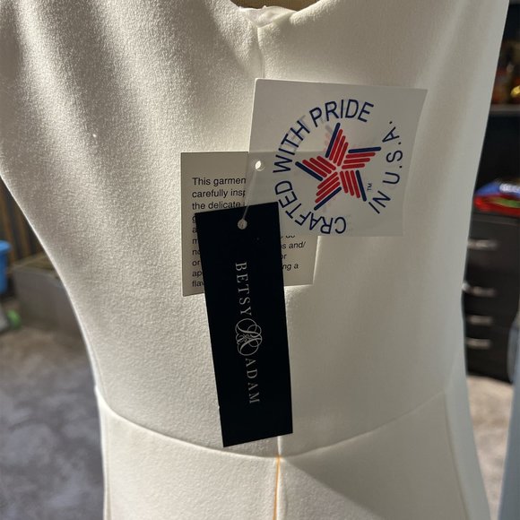 BETSY & ADAM Wedding Dress Alani Ruffle Tier Scuba Crepe Size 12 NWT - Picture 8 of 15